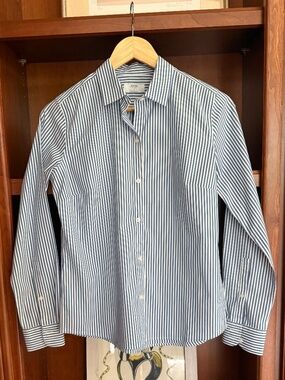 UnTuckit Blue Stripe Shirt